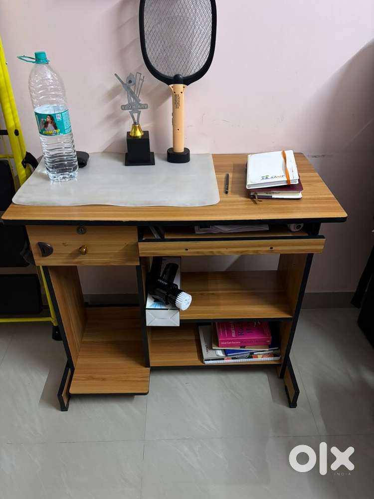 Computer Table – Like New  Urgent Sale (Shifting)