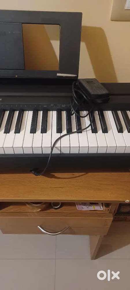 Yamaha P45 B digital piano