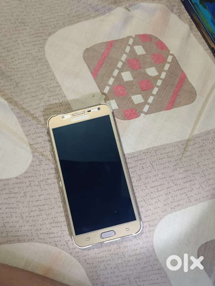 Samsung galaxy j7 nxt 5 years
