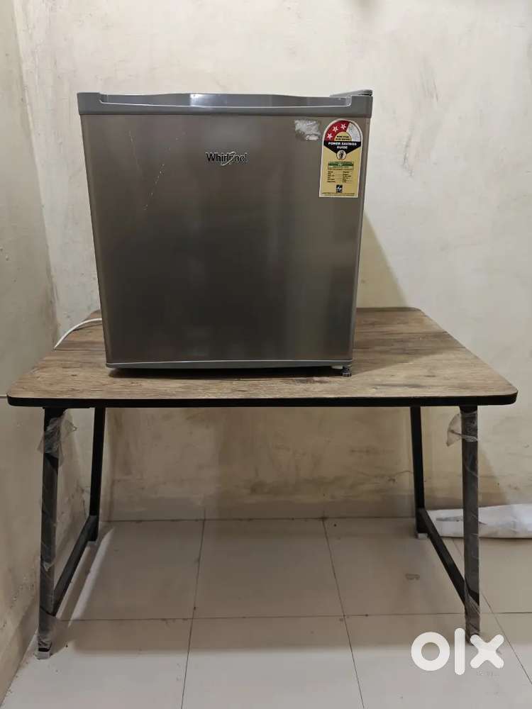 Small Whirlpool Fridge