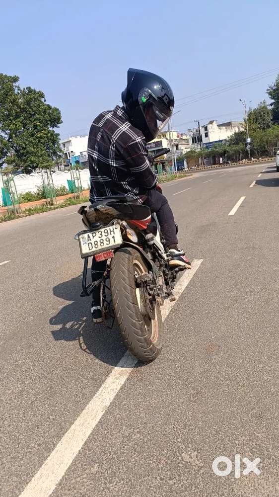 Red bike to modify in white