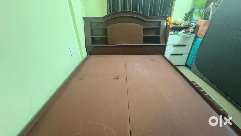 King Size 6x6 Bed with Storage — Bed Box, Drawers & Headrest Storage