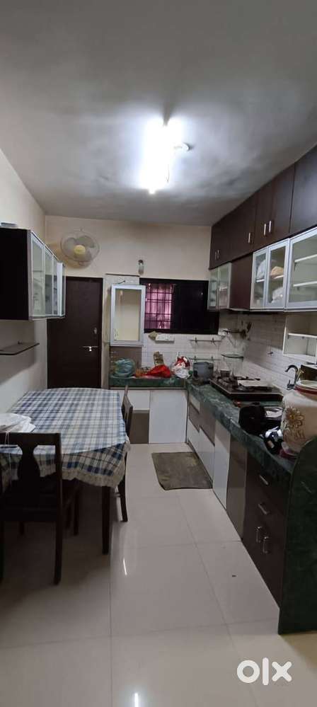 Rent 2 BHK Flat Fully Furnish