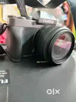 FUJIFILM X-T200 15-45 mm