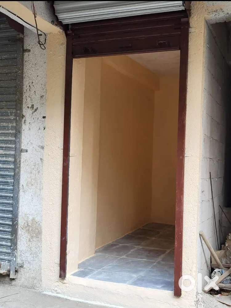 Small shop for rent opposite sanjay nagar, next to shamshad nagar