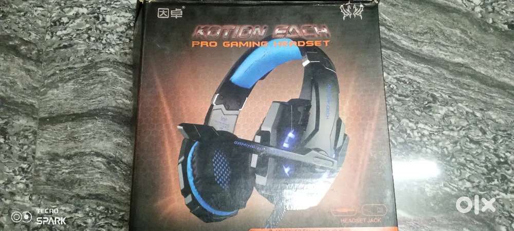 Head phone