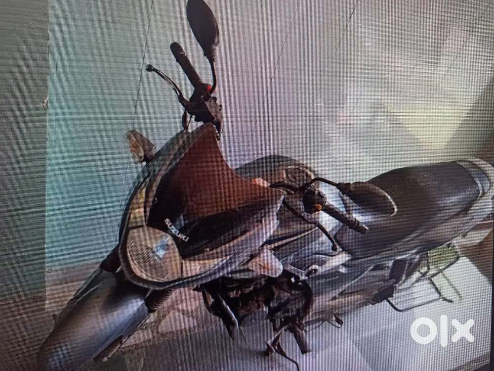 Suzuki GS150R bike with very good condition