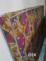 Single Bed ka mattres  3 years old only Size 4/6