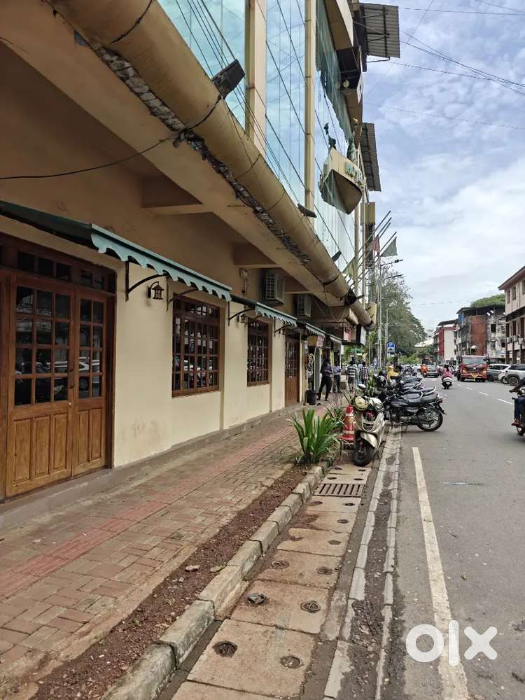 Restaurant/ Showroom for rent in Panjim Prime Location