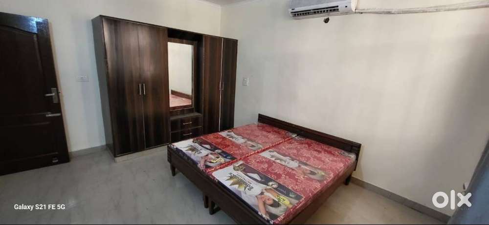 3 BHK FULLY FURNISHED FLAT ON RENT