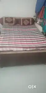 4/6 bed with bed mat