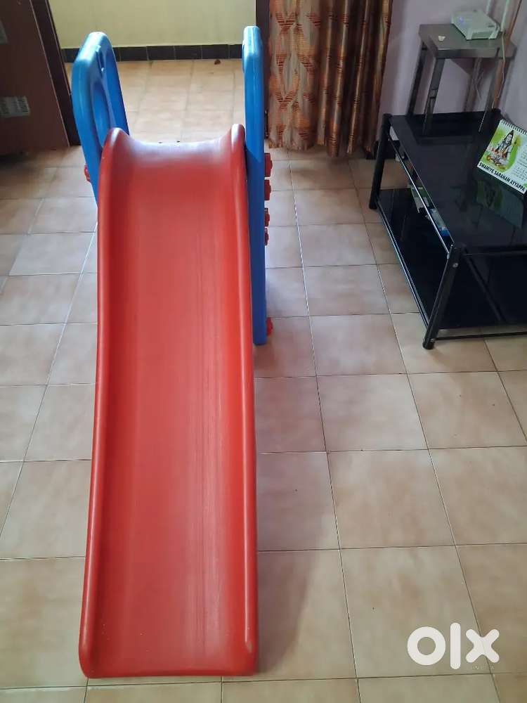 Playgro baby plastic slide/ strong &safe in excellent condition