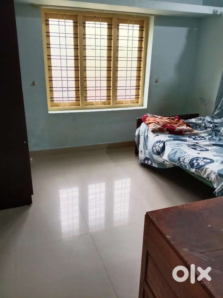 PG Accomodation Near UST global Technopark phase 3