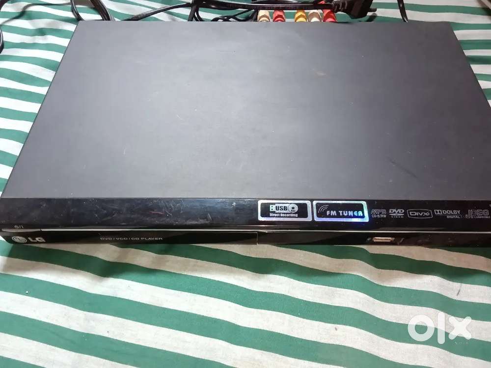 Amplifier and FM Tuner