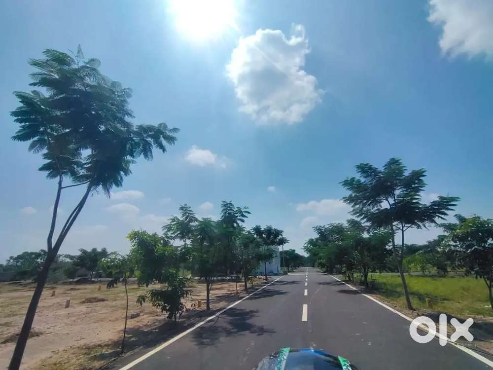 Near thondamuthur location land plus building available