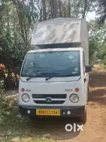 Tata Ace CNG For Rent Can be Used as a Delivery Vehicle or Food Truck.