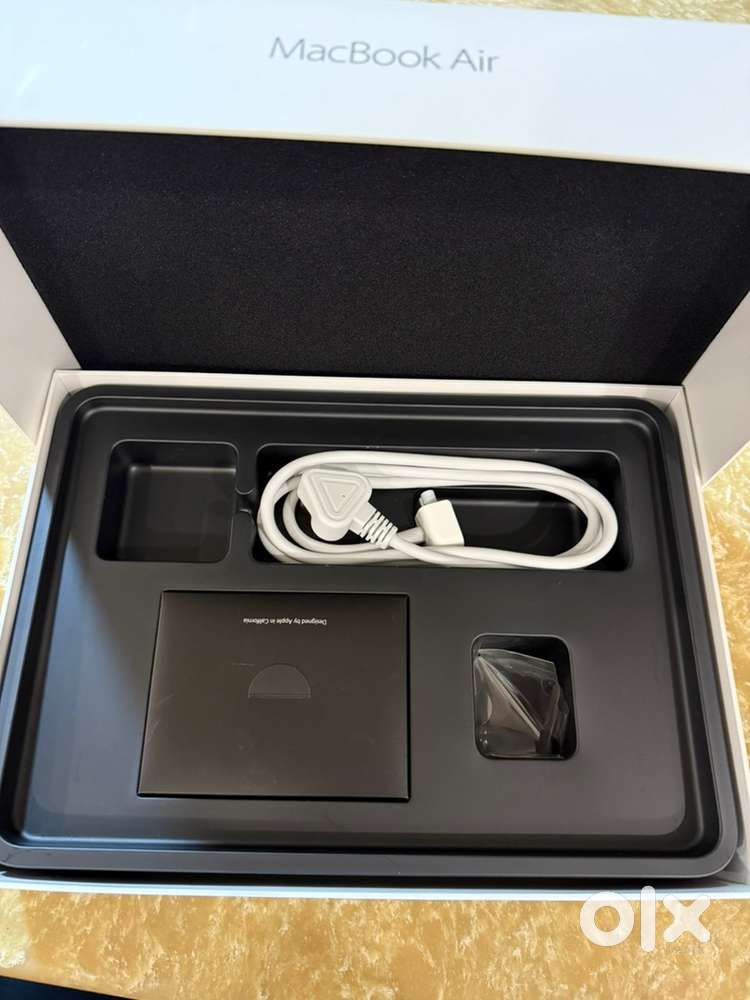 Apple MacBook Air 13.3 inch 128 gb 2020 Intel Core i5