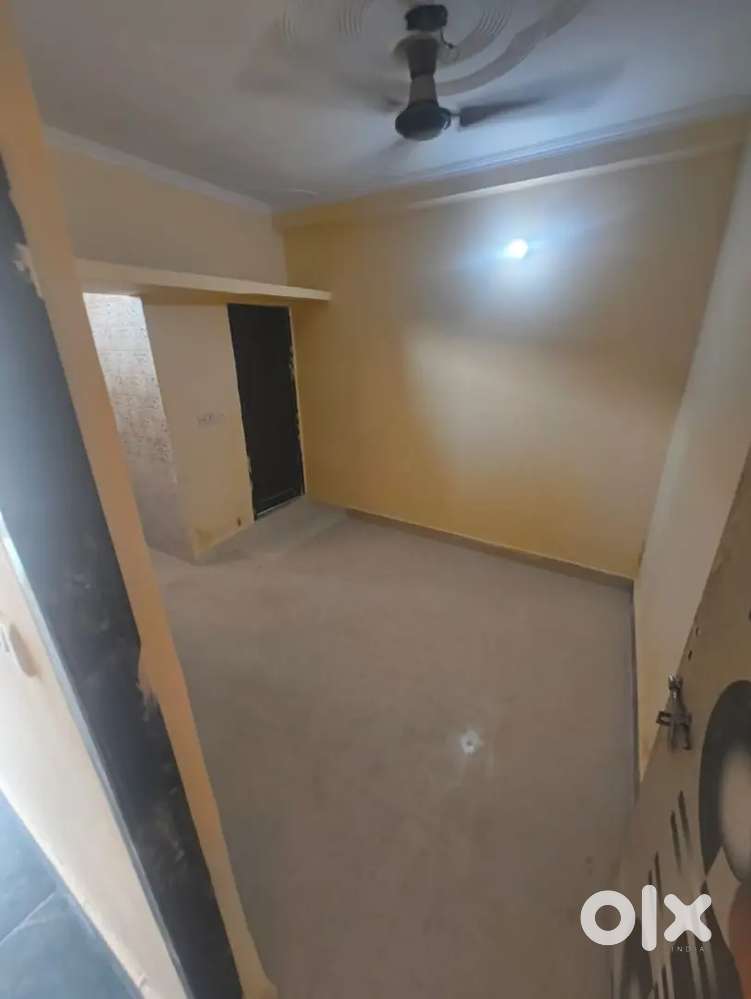 ONE ROOM SET FOR RENT