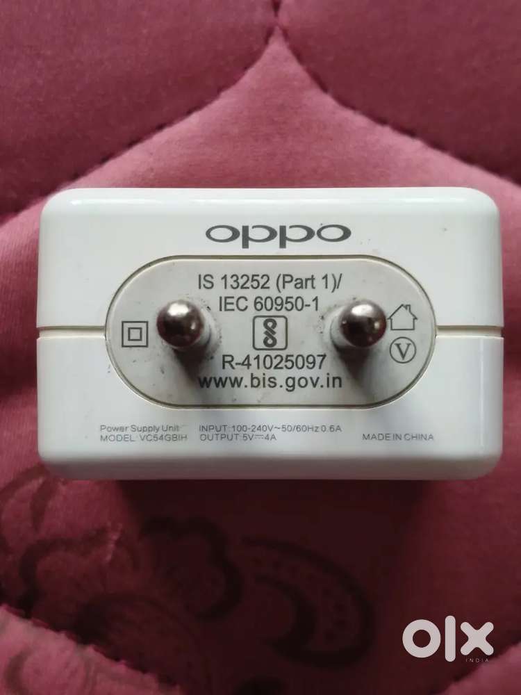 Oppo supervooc fast charging 20 watt adapter only