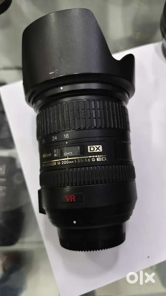 Nikon 18-200mm DX Apsc  Lens  in Genuine condition
