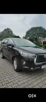 Toyota Innova Crysta 2018 Diesel Well Maintained