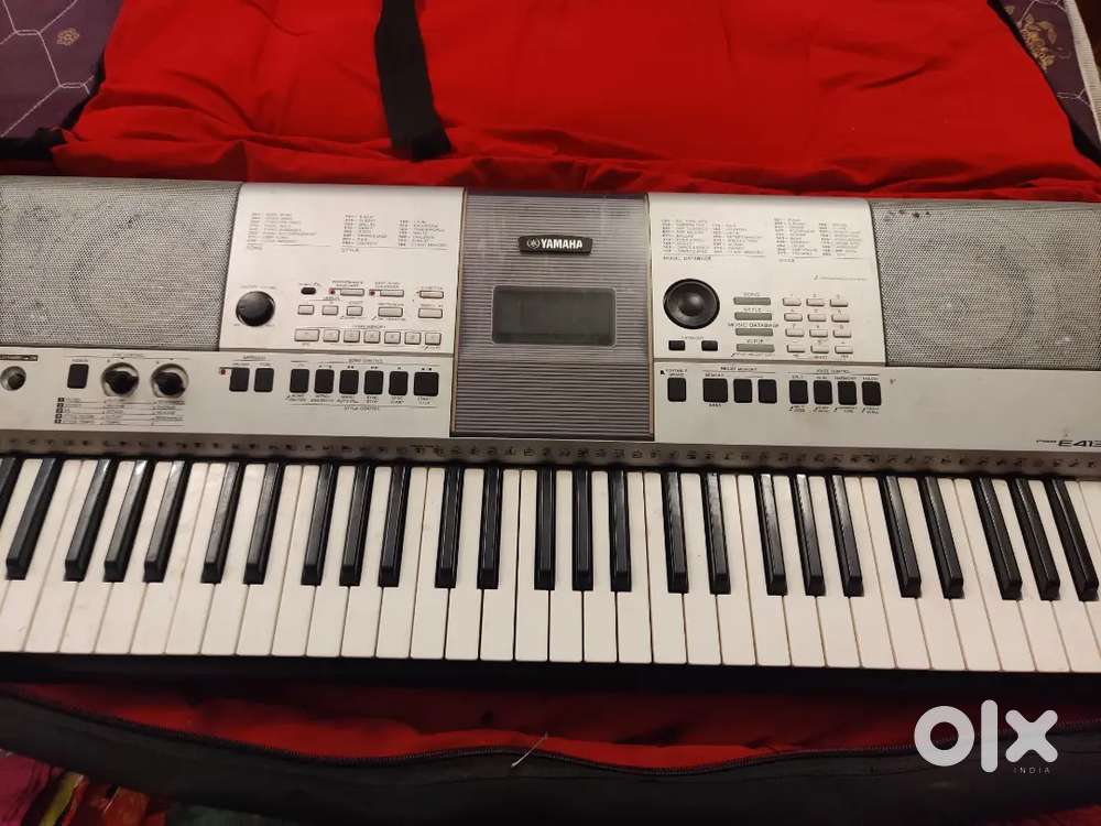 Yamaha PSR-E413 61-Key Keyboard
