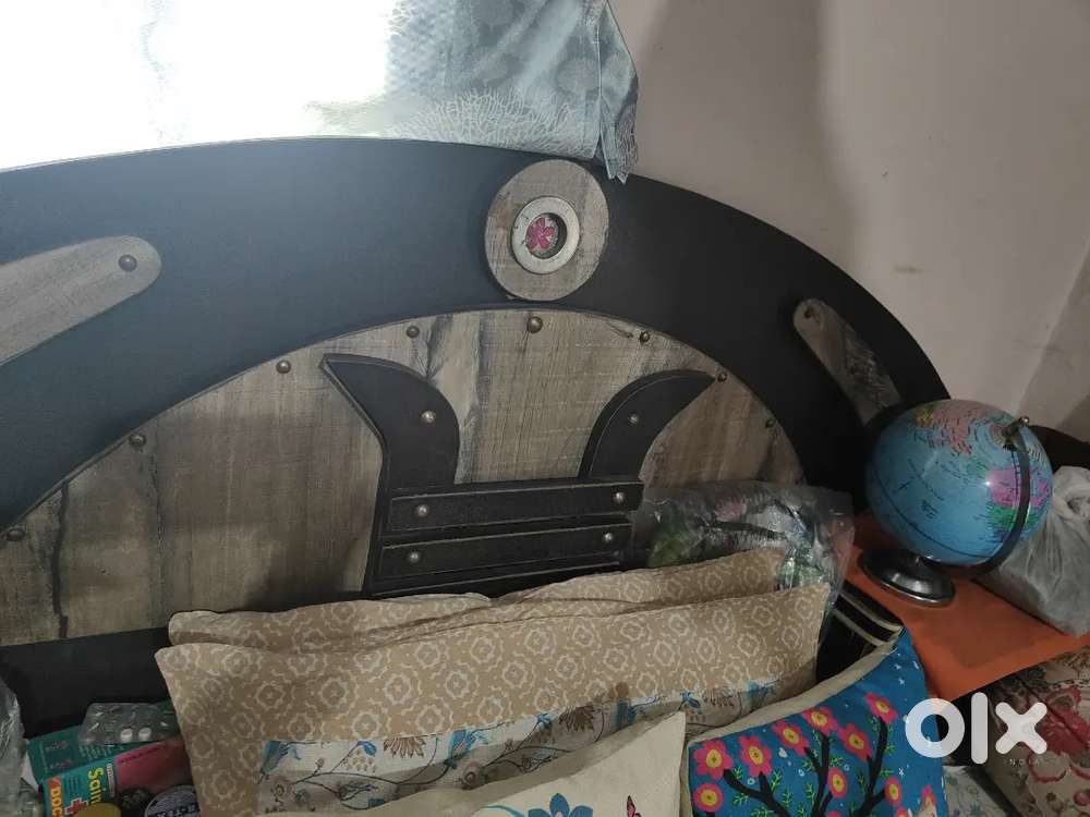 Selling double bed
