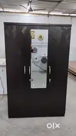 New 3 door wardrobe free delivery