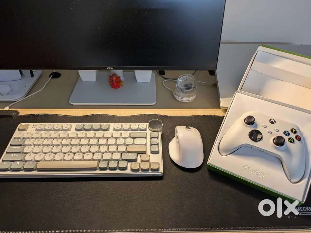 Mechanical keyboard+gaming mouse+xbox controller