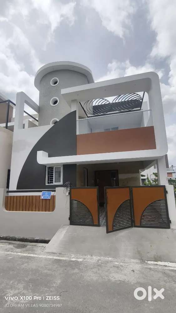 Jibu.. 3bhk duplex house near lt park keeranatham saravanampatti