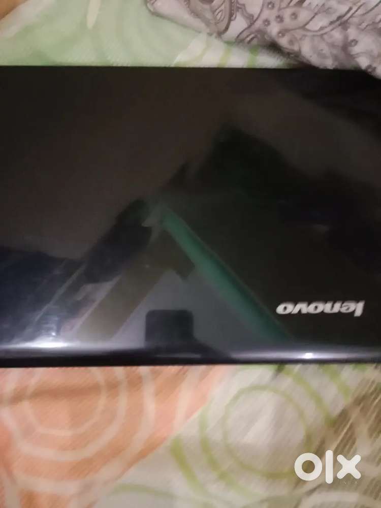 laptop sell kar ra ho aur exchange phone ka shat kar lo ga