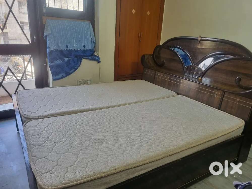 Master Bed 72×78 ( with all new matress