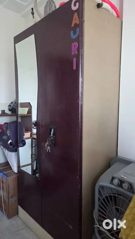 Good condition metal wardrobe for sell