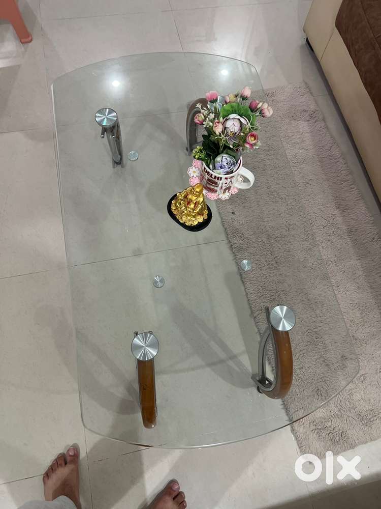 Can keep thing on top of it,it is a table