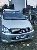 Toyota Innova 2005 model good condition