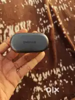 Earphones buds