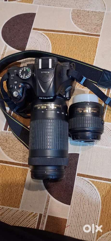 Nikon D5200 18-55mm and 70-300mm for sale