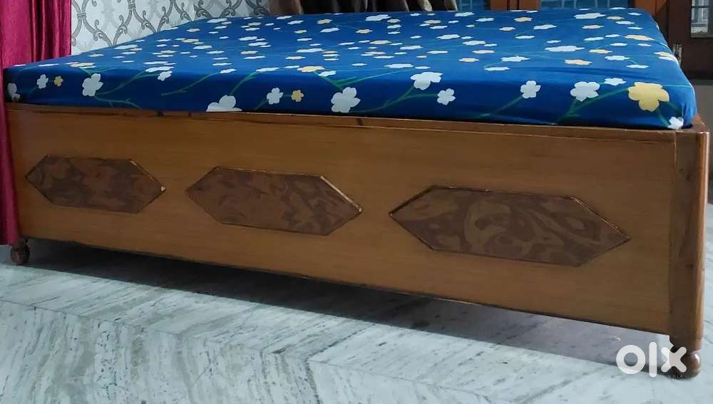 Bed Divan 6×4 ft with mattress