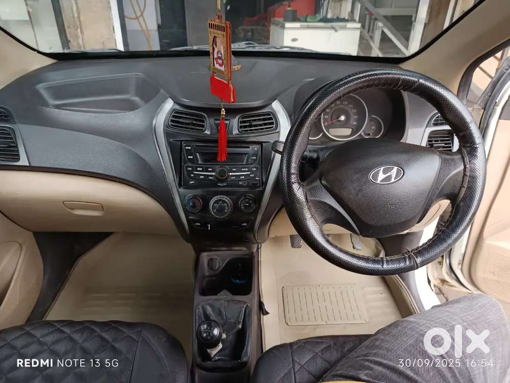 Hyundai EON 2012 Petrol Well Maintained