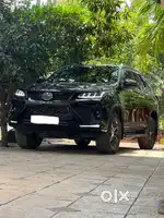 TOYOTA FORCHUNER (2016)