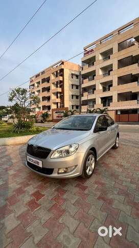 Skoda Rapid 2013-2016 1.6 MPI AT Elegance, 2016, Petrol