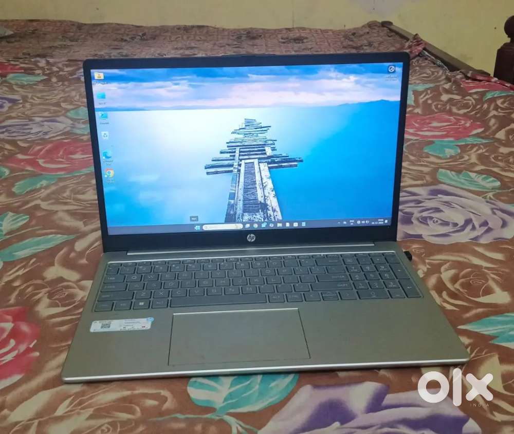 HP lap 12th Gen 6 Month Used