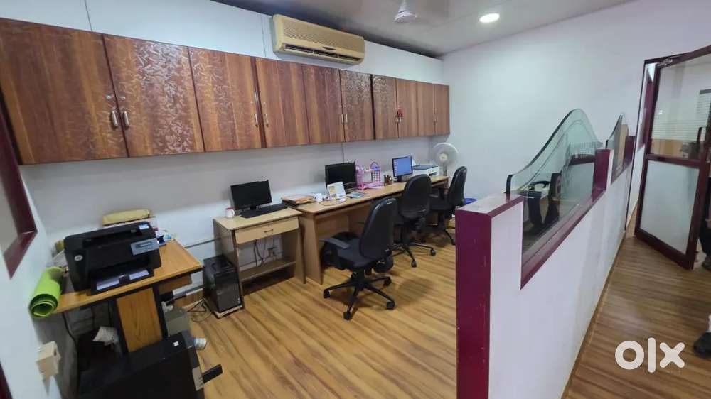 Furnished office space available at Kakkanad 2500 sqft (D)