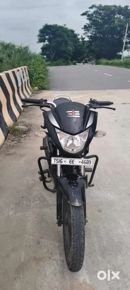 Glamour 2015 model neat nd good condition