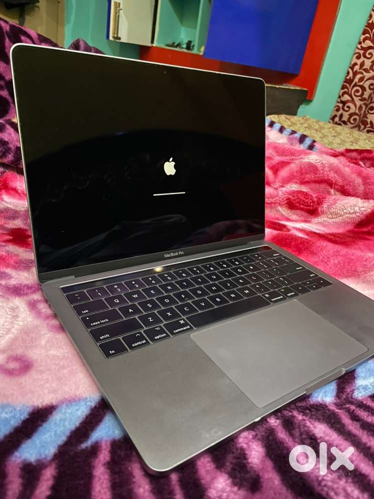 APPLE MAC BOOK PRO 2017 (13inch)