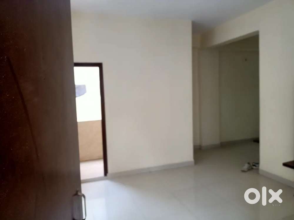 1 BHK Semi-furnished flat for rent in Madhapur