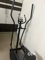 MP6066 ELLIPTICAL WITH LCD DISPLAY