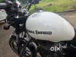 Royal Enfield thunderbird 350x in white colour