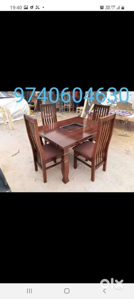New 4 seater wooden daining table at affordable prices.cash on deliver