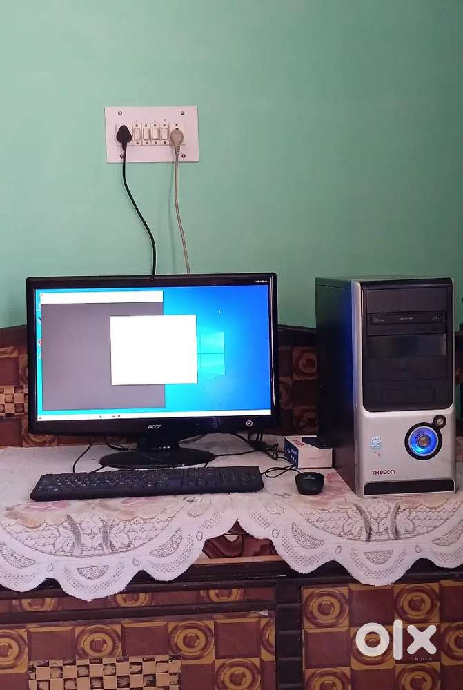 Full Computer system 24 display